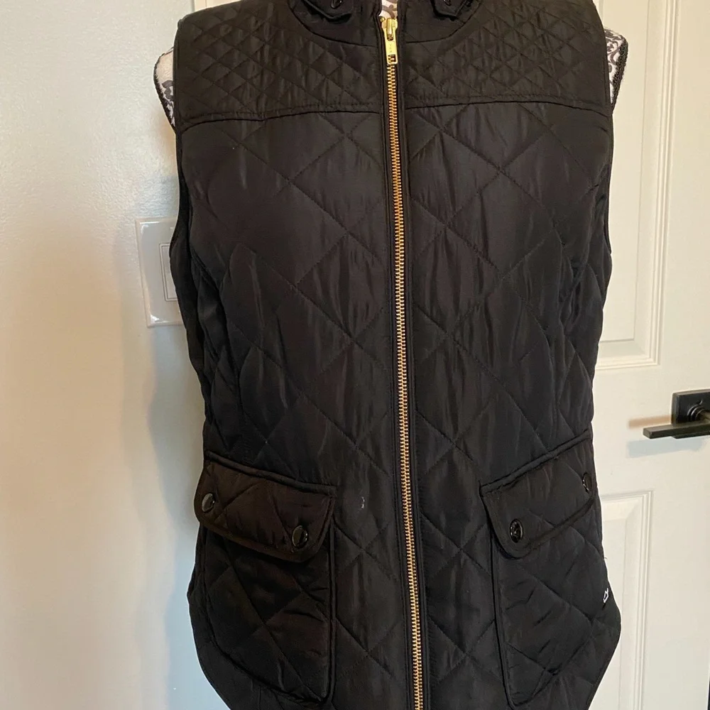 Crown & Ivy Black vest, women’s M NWT - Picture 1 of 7